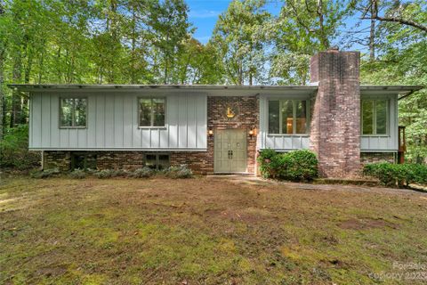 50 Towhee Lane sold home in Illahee Hills, Brevard, NC