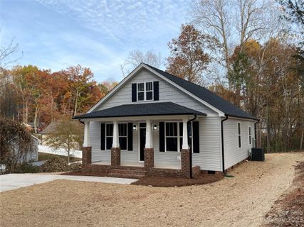 720 Fourth Street sold home in Murphy Heights, Stanley, NC