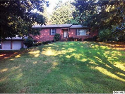 125 Magnolia Circle