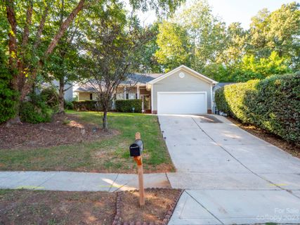 7411 Chidley Drive sold home in Hubbard Woods, Charlotte, NC
