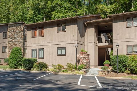 49 Lake Drive M-1 sold home in Laurel Park Villas, Laurel Park, NC