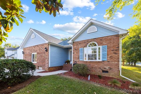 2800 Windswept Lane