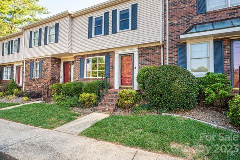 2705 N Center Street 66
