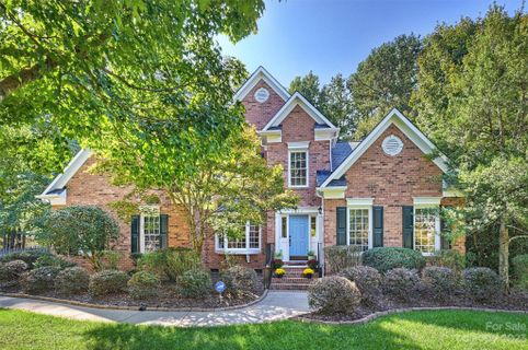1611 Cape Fear Court sold home in Providence Manor, Matthews, NC