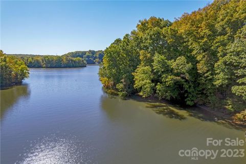 167 Southern Horizon Drive 32 & 32A sold home in Ridgewood, Statesville, NC