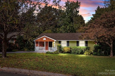 537 Inwood Drive