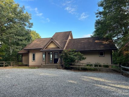 1326 Slick Rock Road sold home in Slick Rock, Brevard, NC