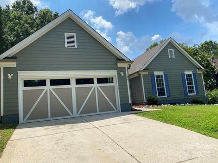 8413 Duckwood Lane