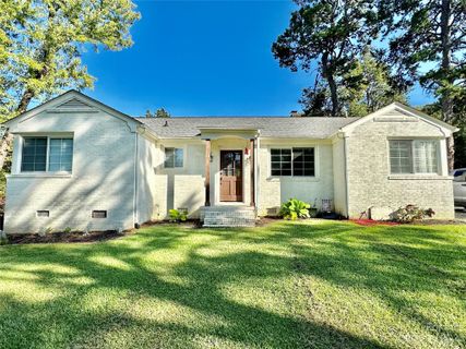 141 Sherwood Circle