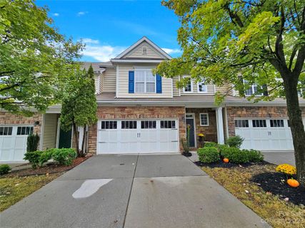 11044 Lucky Horseshoe Lane