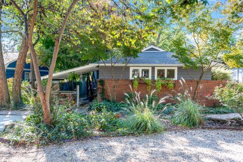 1404 Cortland Road