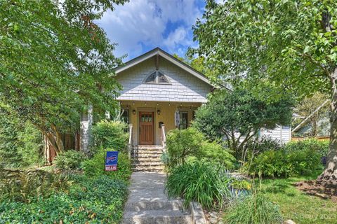 417 N Laurel Avenue