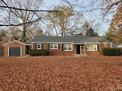 106 31st Avenue sold home in Fairview Park, Hickory, NC