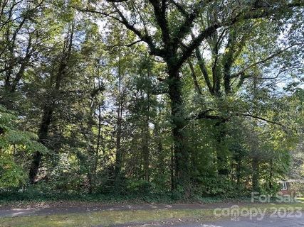 0 Sylvan Boulevard sold home in Sylvan Heights, Hendersonville, NC
