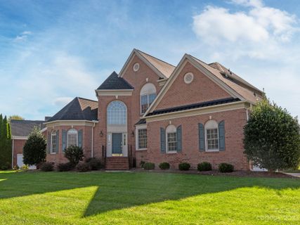 6032 Legacy Circle sold home in Country Club Estates, Charlotte, NC