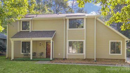 8219 Rittenhouse Circle