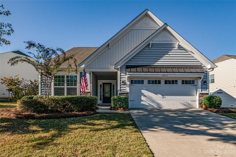 2051 Aberdeen Lane