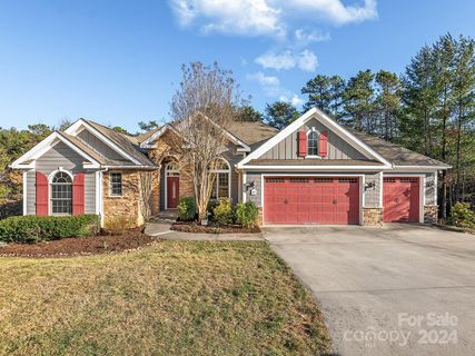 17 Fairway View Drive sold home in Fairway View Estates, Weaverville, NC