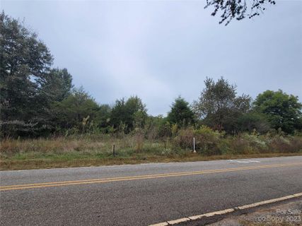 2 Drumstand Road sold home in Crestview, Stony Point, NC