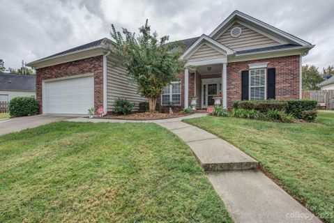 1621 Iverness Court