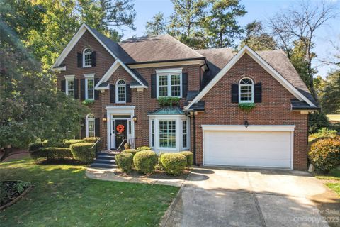 4533 Crownvista Drive