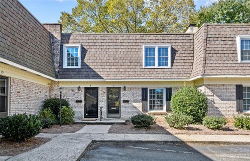 3508 Colony Road E