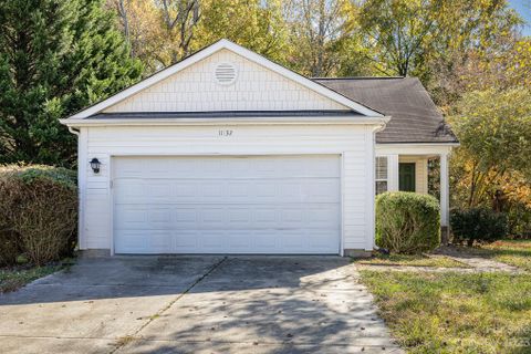 11132 Amber Glen Drive sold home in Amber Ridge, Charlotte, NC