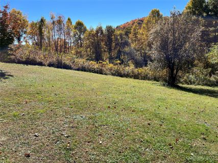 Lot 42 Pt 40 Glade Mountain Road sold home in The Glade, Canton, NC