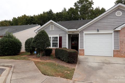 3034 Village Glen Lane sold home in Village Glen, Charlotte, NC