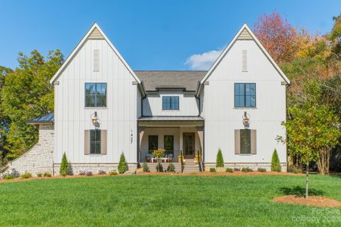 1427 Carolyn Drive