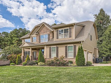 3019 Foggy Hollow Lane sold home in The Bluffs, Clover, SC