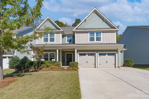 1085 Currituck Way