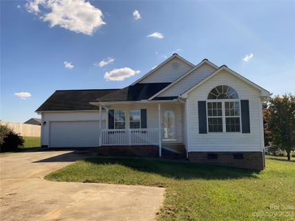2747 Eagle Drive sold home in Eagle Glen, Lincolnton, NC