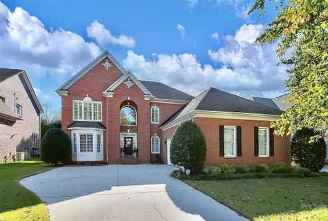 11910 James Richard Drive sold home in Vanderbilt At Providence, Charlotte, NC