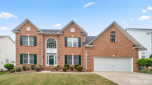 Previously sold for $719,900
