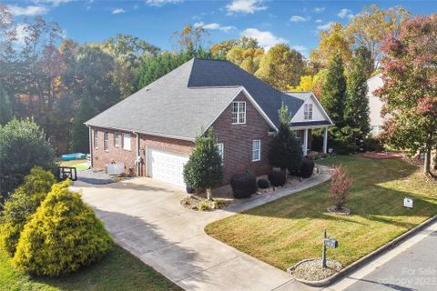 809 Shillington Lane sold home in Deer Creek, Statesville, NC