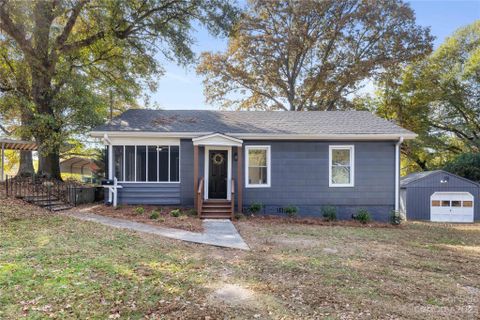 201 Hicks Circle sold home in Adrian Park, Mount Holly, NC