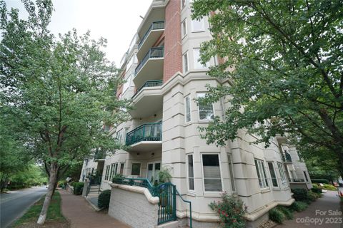 401 N Church Street 403 sold home in Jefferson Square, Charlotte, NC