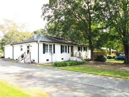 418 Smith Circle sold home in Stallings Park, Matthews, NC