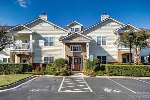 17049 Doe Valley Court