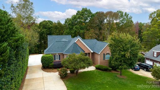 1915 Cavendale Drive sold home in Wedgewood, Rock Hill, SC