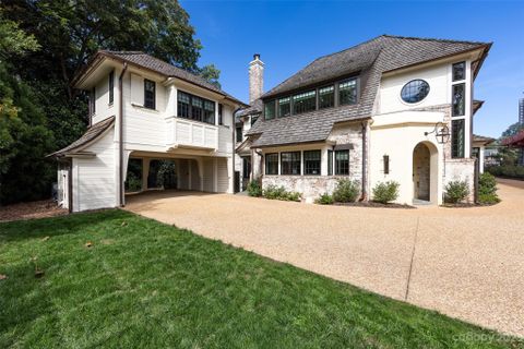 1150 Queens Road