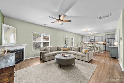 5324 Colonial Garden Drive