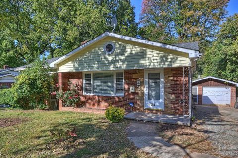1013 Norland Road
