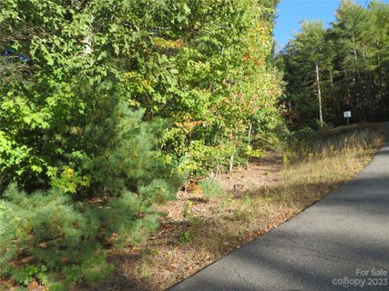 1551 Oak Hill Drive sold home in Hidden Valley, Morganton, NC