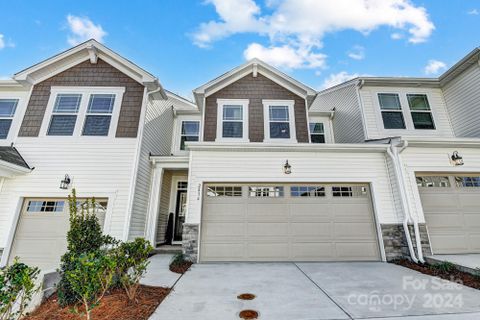2434 Heathcliff Trail 35 Claymore