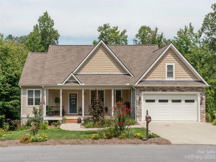 73 Wisdom Cove Road sold home in Solomons Cove, Flat Rock, NC