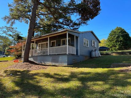 220 Vineyard Road