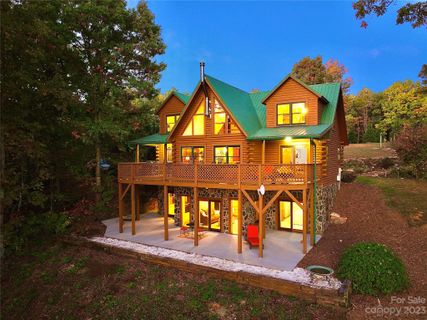 3703 Back Bluff Drive sold home in High Peak Mountain Estates, Morganton, NC