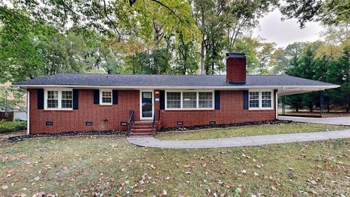 600 Bridle Path Trail